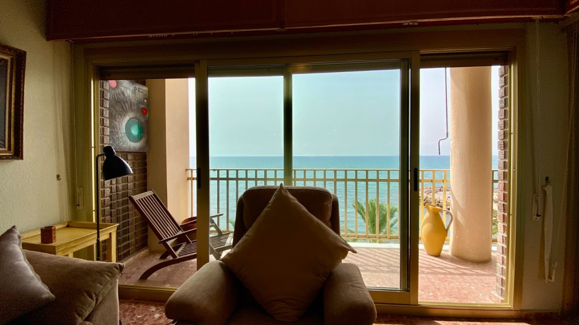 Resale - Apartment - Torrevieja - 1st line to the sea