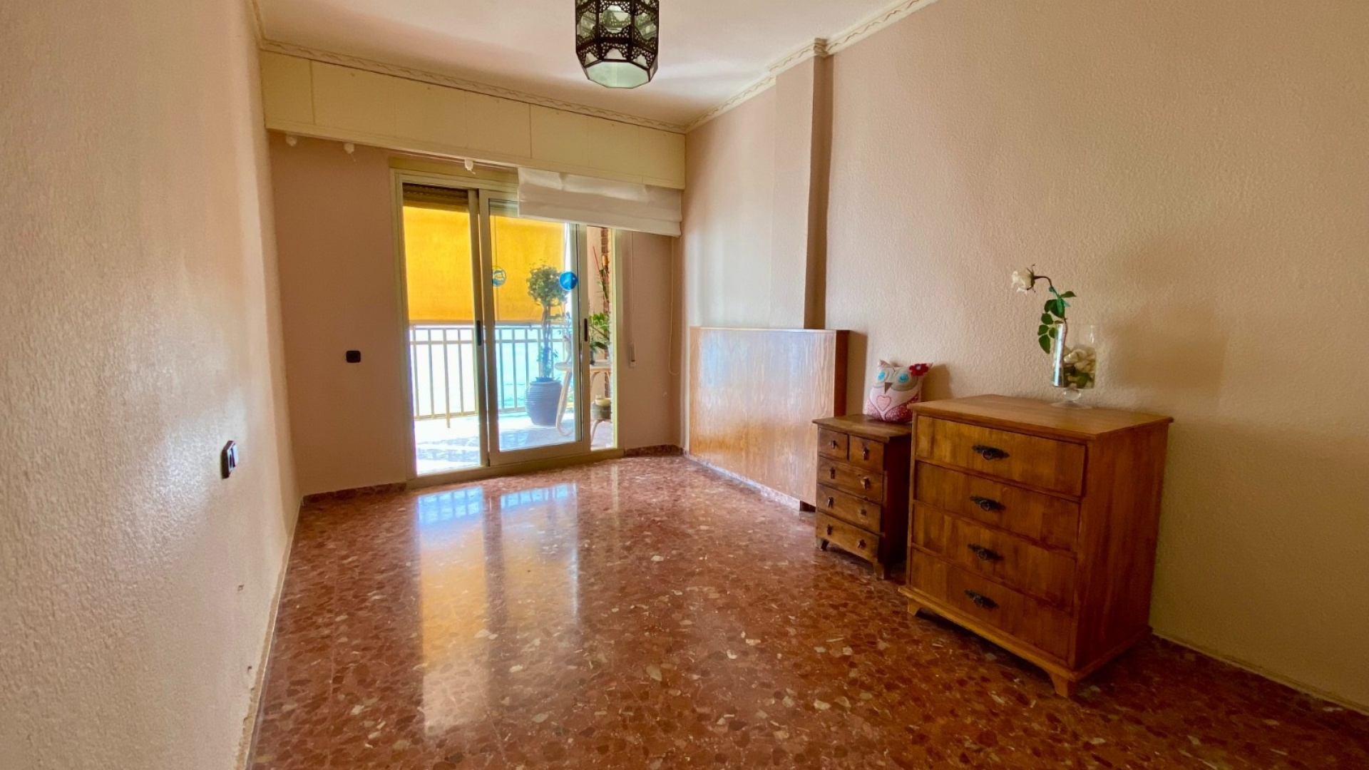 Resale - Apartment - Torrevieja - 1st line to the sea