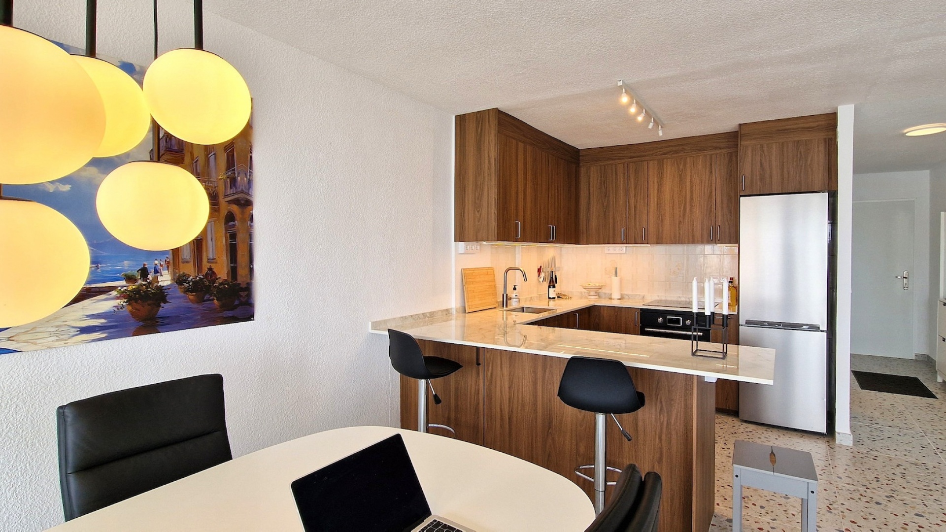 Resale - Apartment - Torrevieja - 1st line to the sea