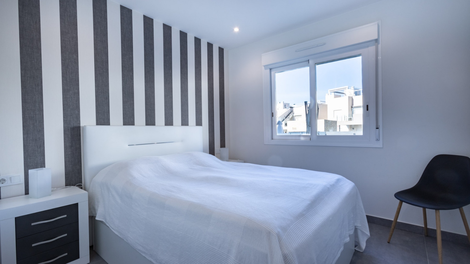 Resale - Apartment - Torrevieja - Aguas Nuevas