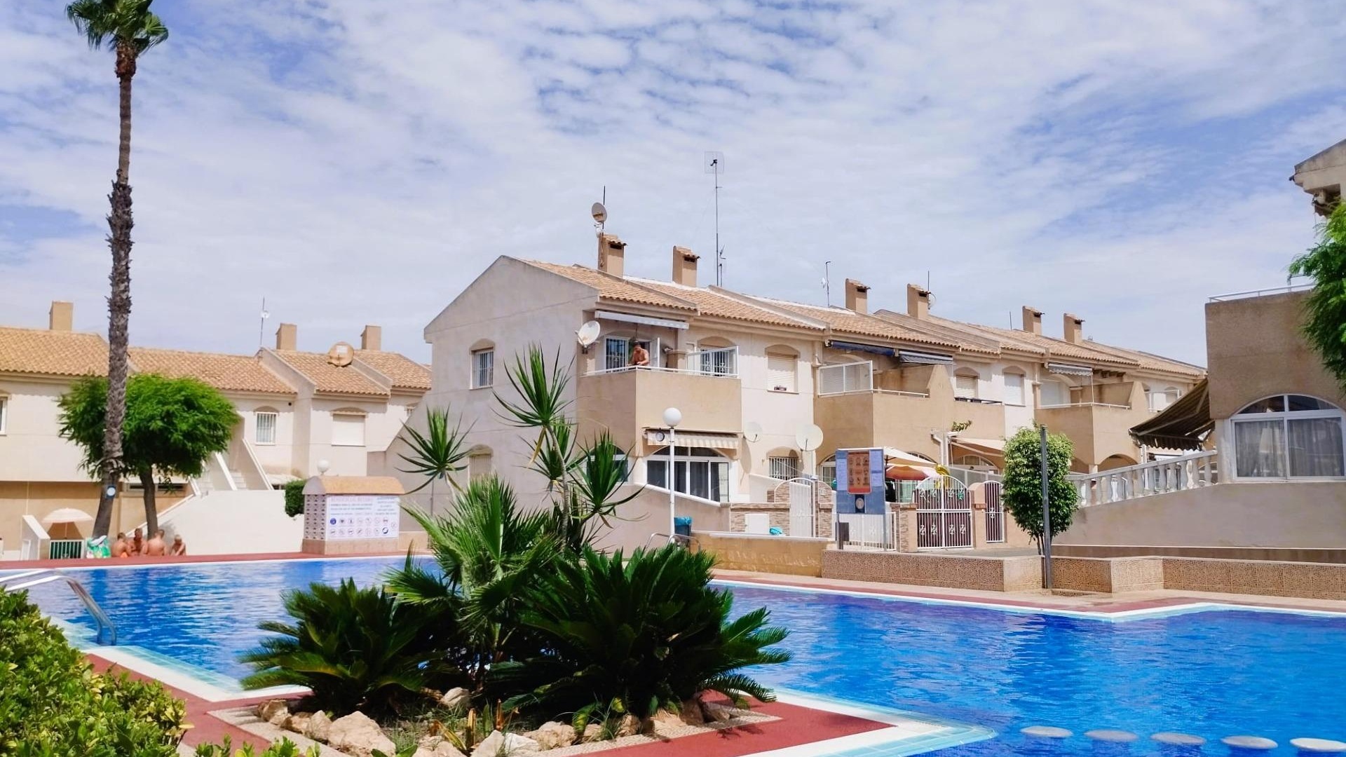 Resale - Apartment - Torrevieja - Aguas Nuevas