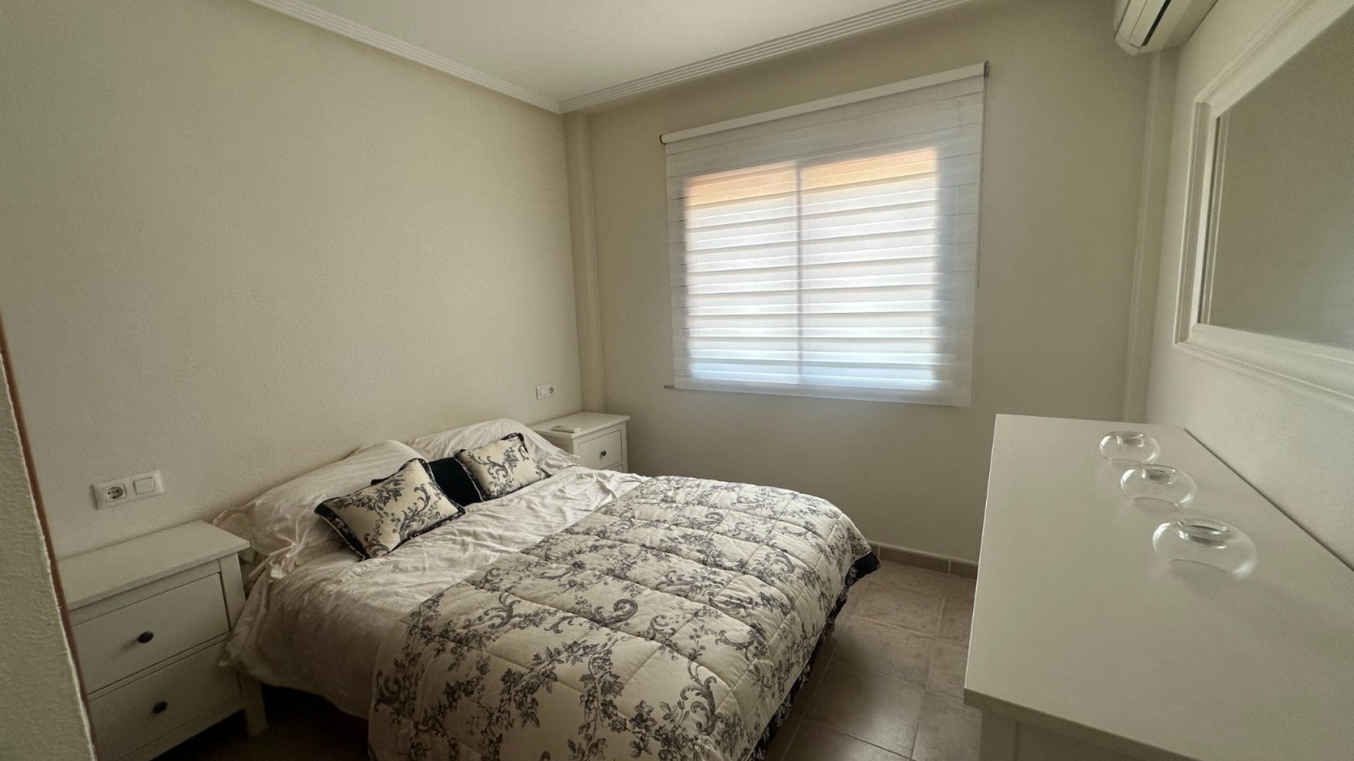 Resale - Apartment - Torrevieja - Aguas Nuevas