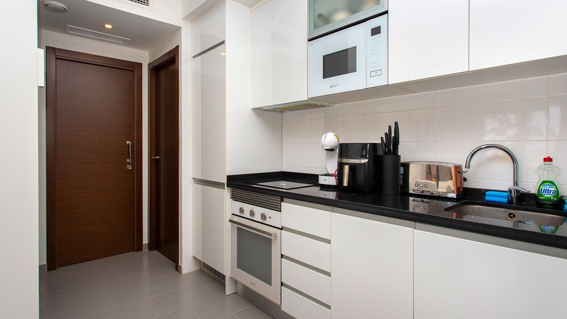 Resale - Apartment - Torrevieja - Aguas Nuevas