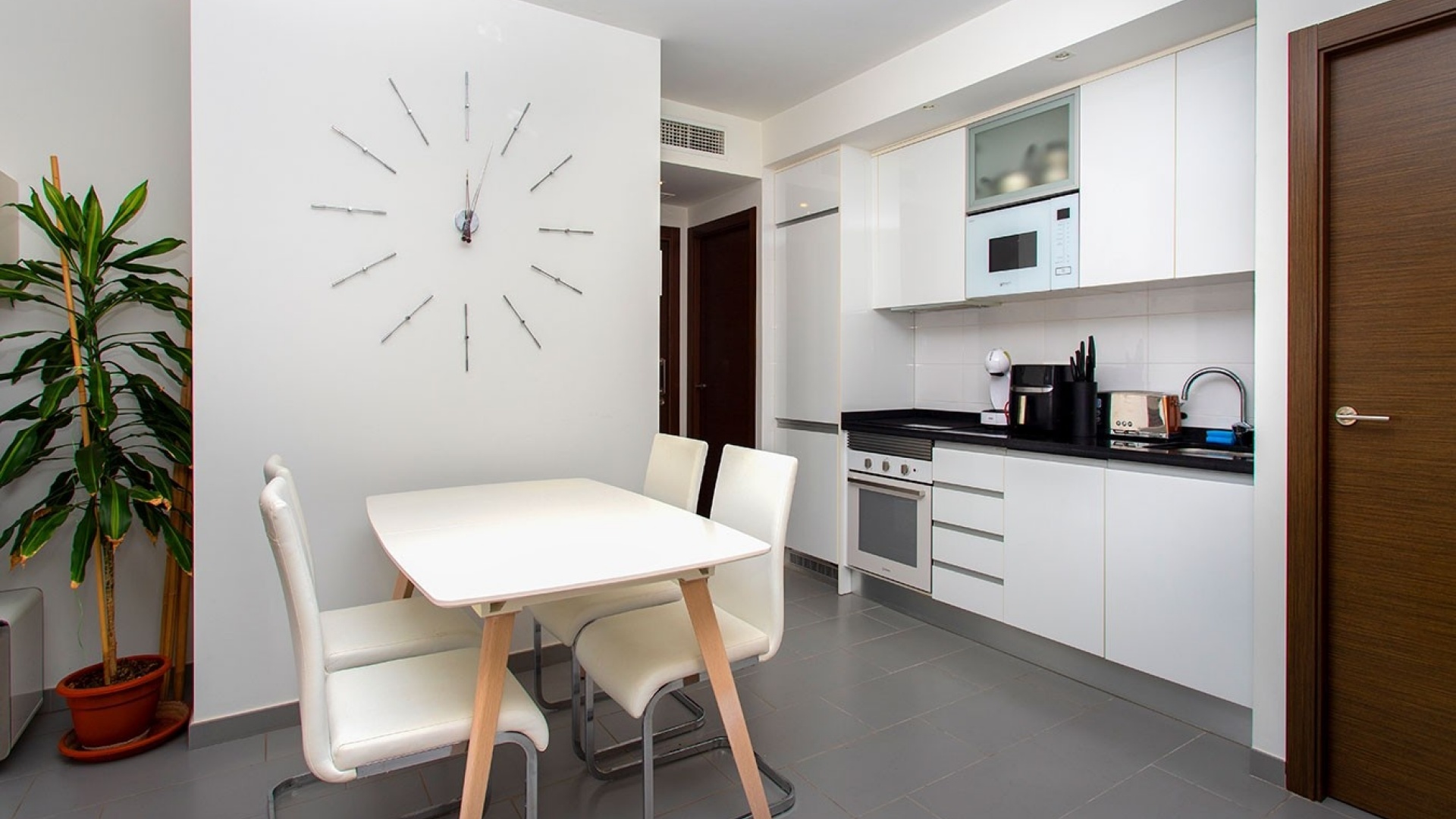 Resale - Apartment - Torrevieja - Aguas Nuevas