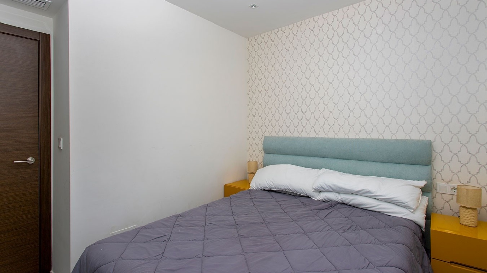Resale - Apartment - Torrevieja - Aguas Nuevas