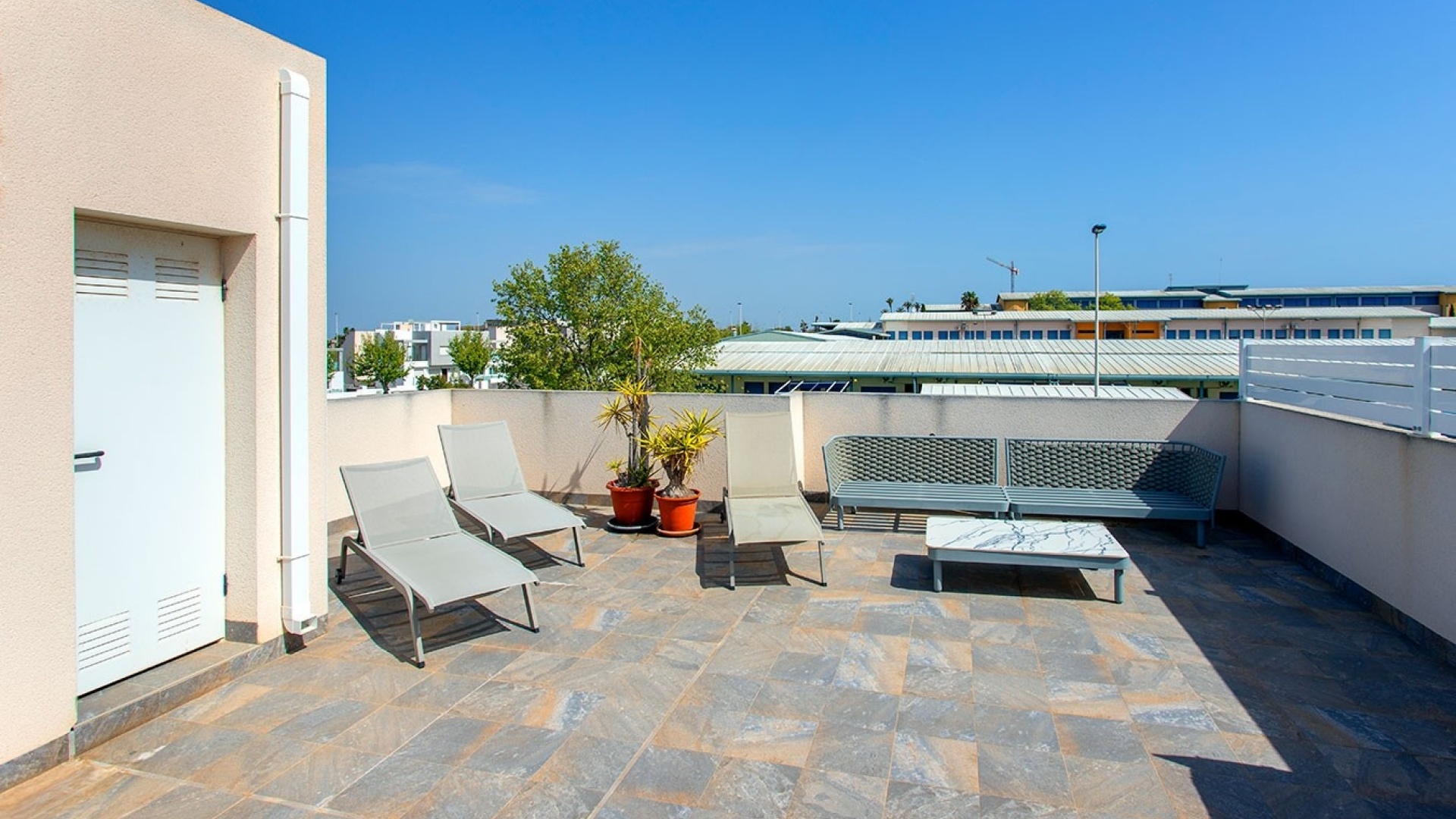 Resale - Apartment - Torrevieja - Aguas Nuevas