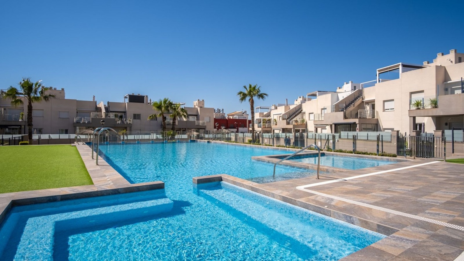 Resale - Apartment - Torrevieja - Aguas Nuevas