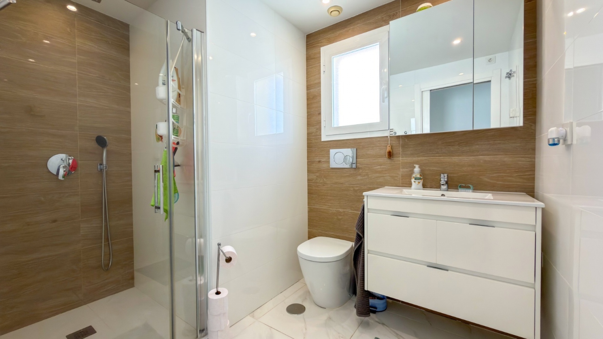 Resale - Apartment - Torrevieja - Aguas Nuevas