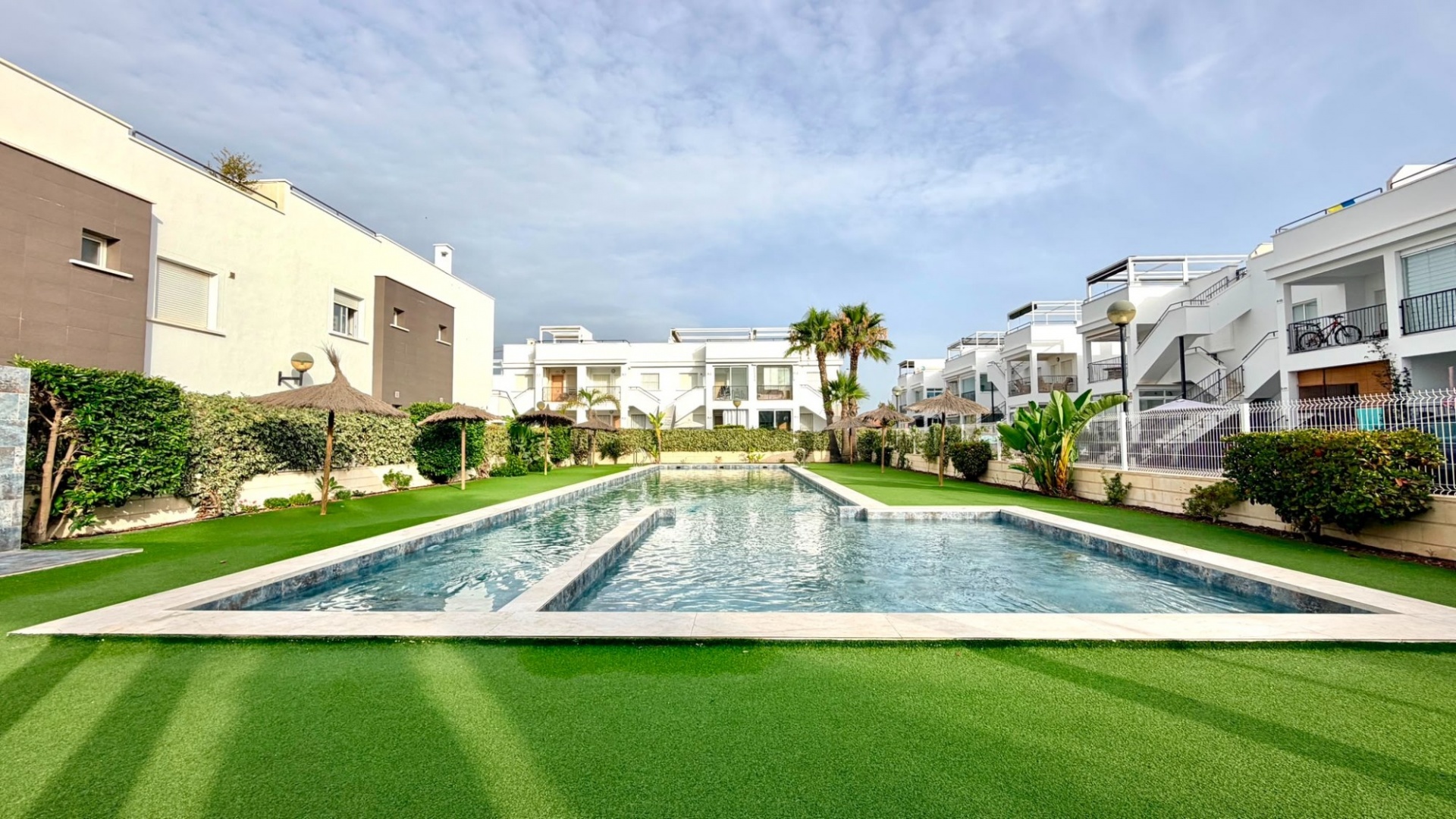 Resale - Apartment - Torrevieja - Aguas Nuevas
