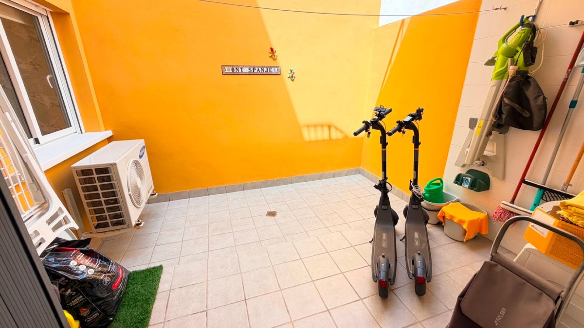 Resale - Apartment - Torrevieja - Aguas Nuevas