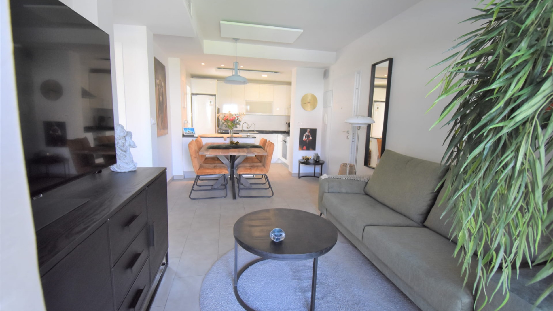 Resale - Apartment - Torrevieja - Aguas Nuevas