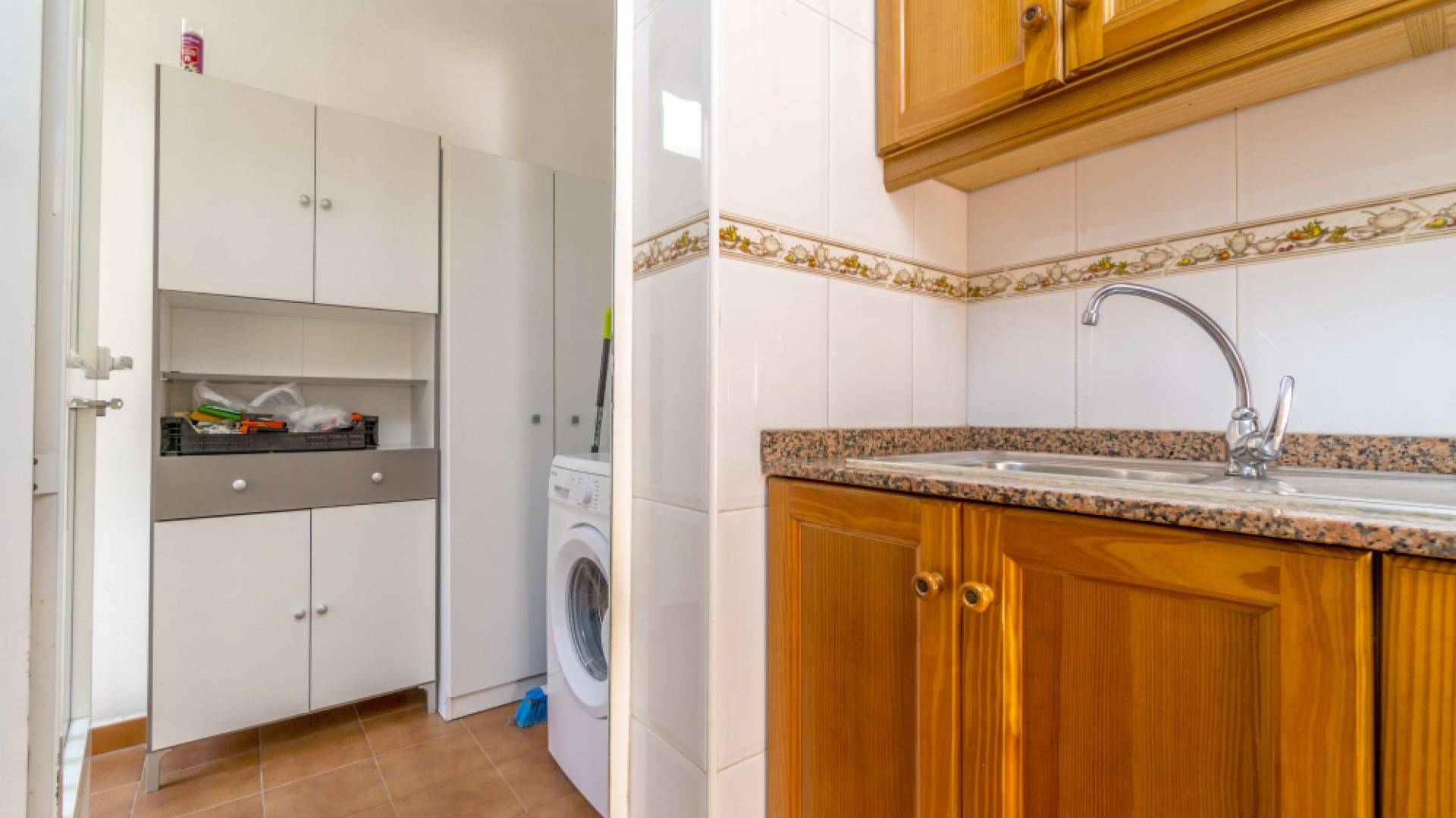 Resale - Apartment - Torrevieja - Baños de Europa