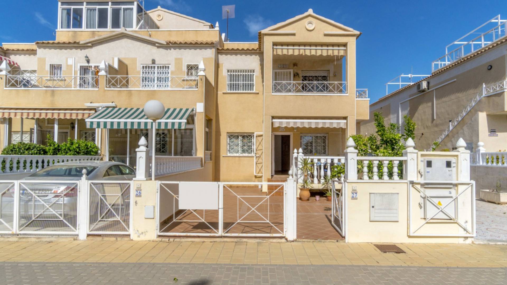 Resale - Apartment - Torrevieja - Baños de Europa