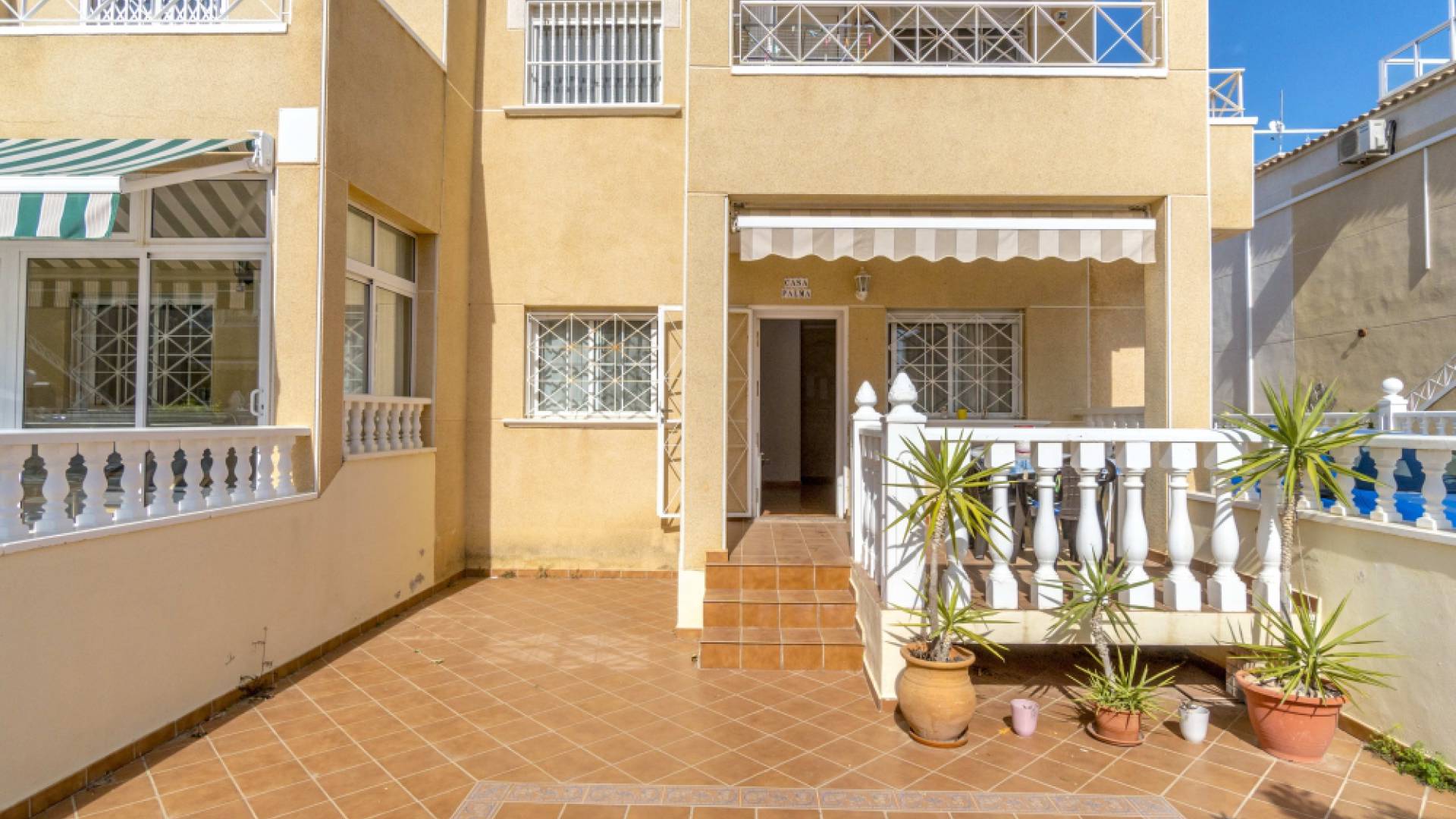 Resale - Apartment - Torrevieja - Baños de Europa