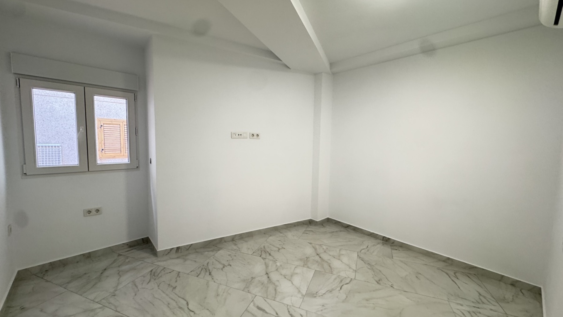 Resale - Apartment - Torrevieja - Beachside Torrevieja