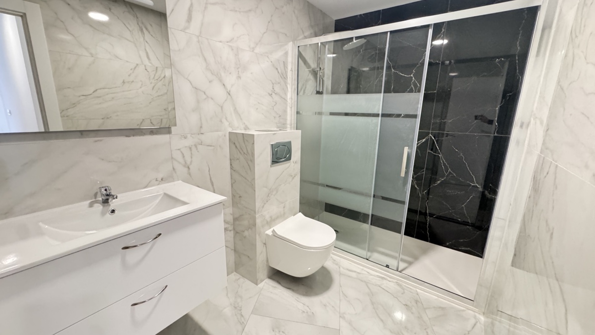 Resale - Apartment - Torrevieja - Beachside Torrevieja