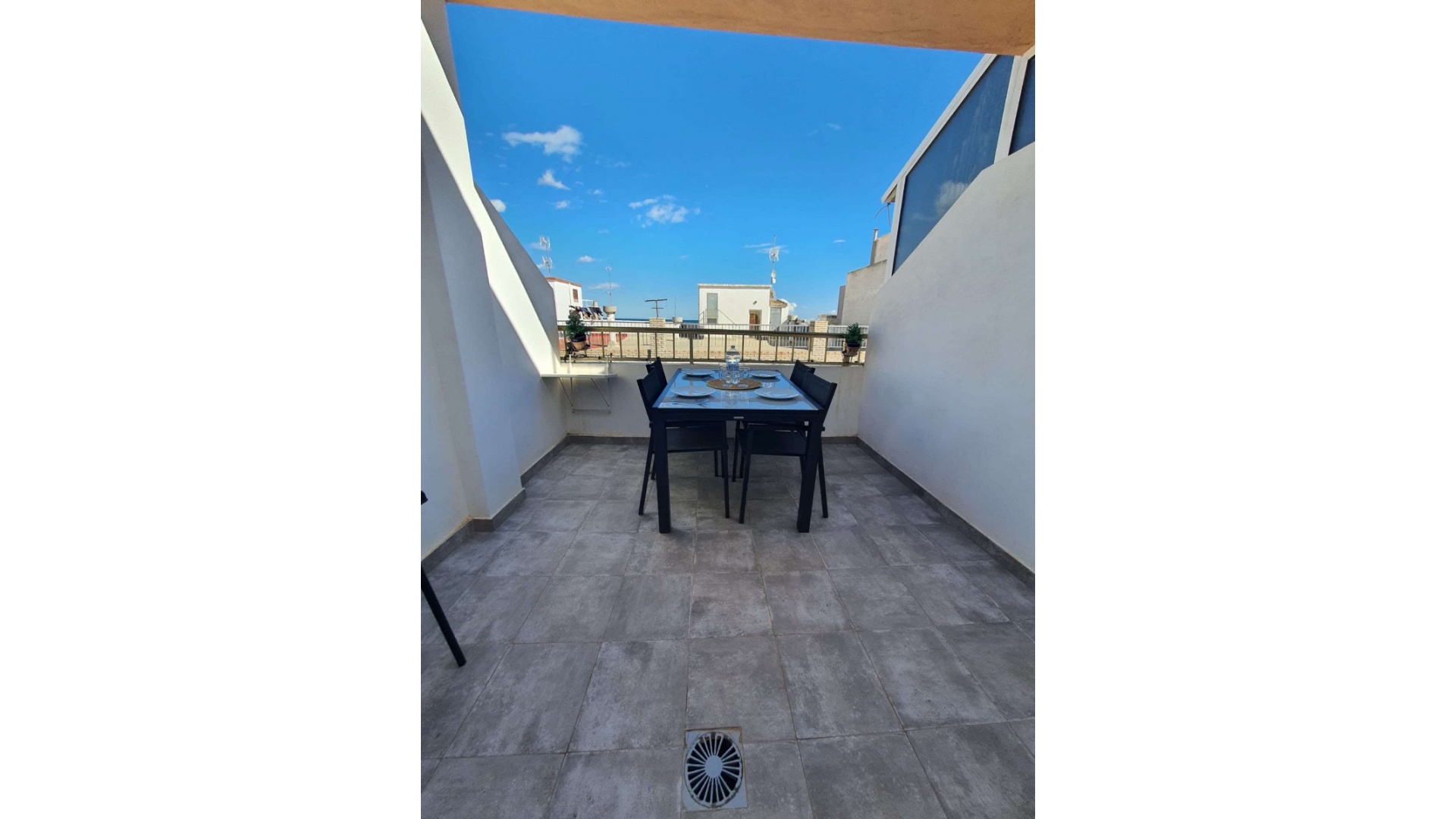 Resale - Apartment - Torrevieja - Beachside Torrevieja