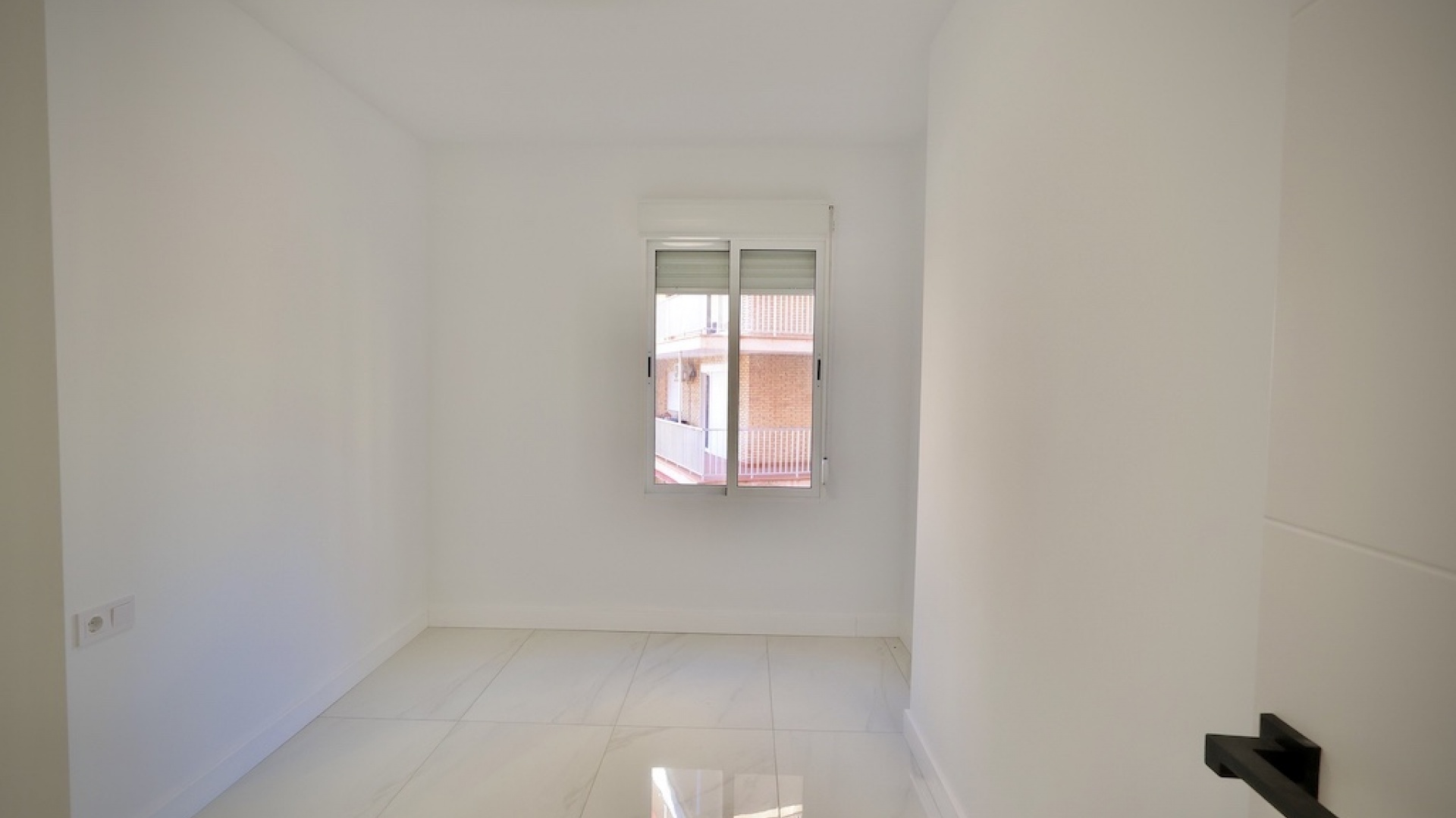Resale - Apartment - Torrevieja - Beachside Torrevieja