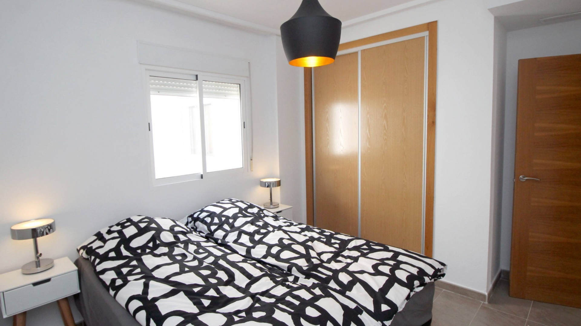 Resale - Apartment - Torrevieja - Beachside Torrevieja