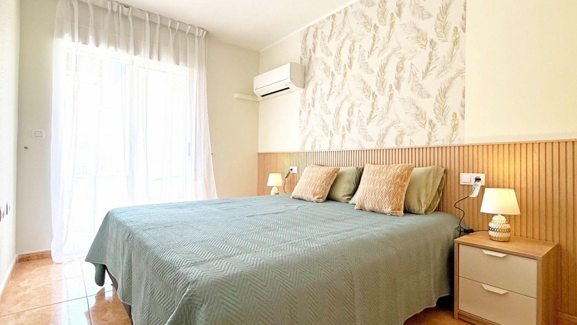 Resale - Apartment - Torrevieja - Beachside Torrevieja