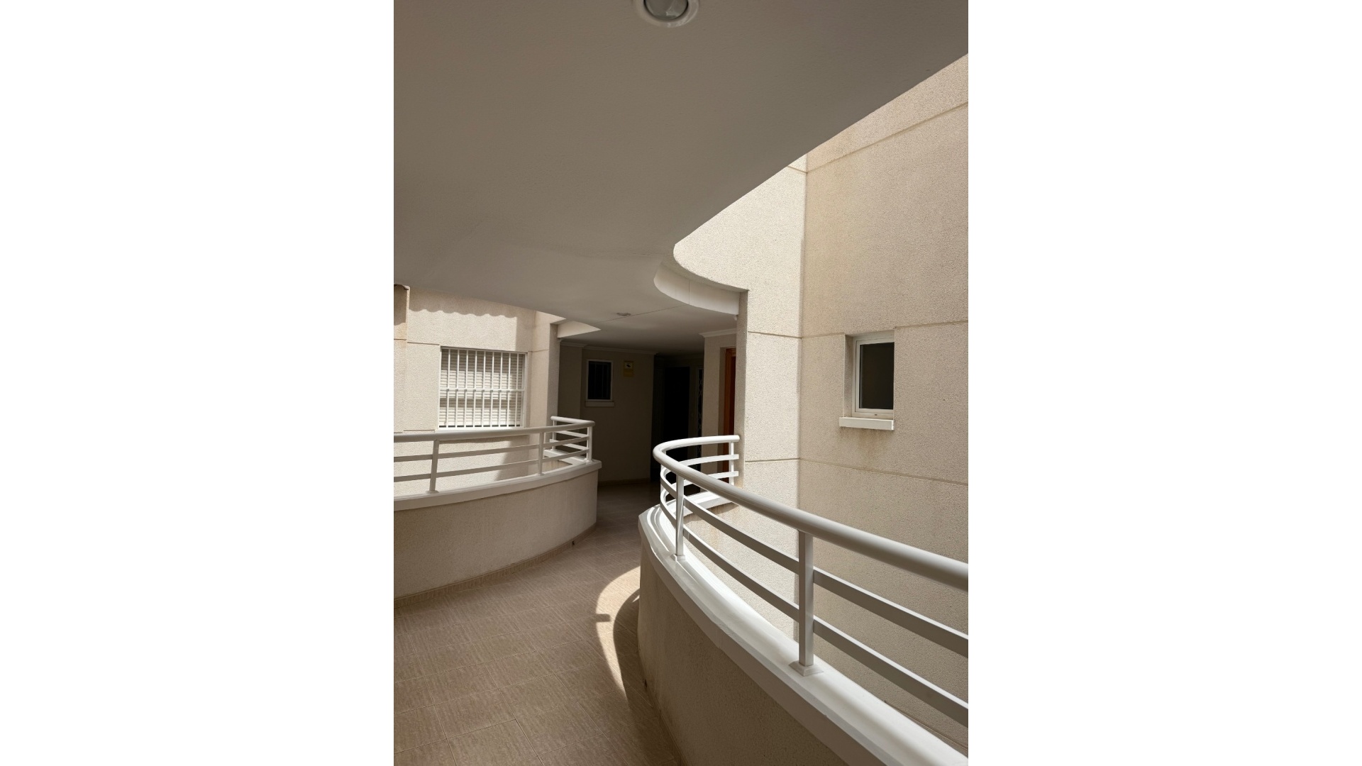 Resale - Apartment - Torrevieja - Beachside Torrevieja