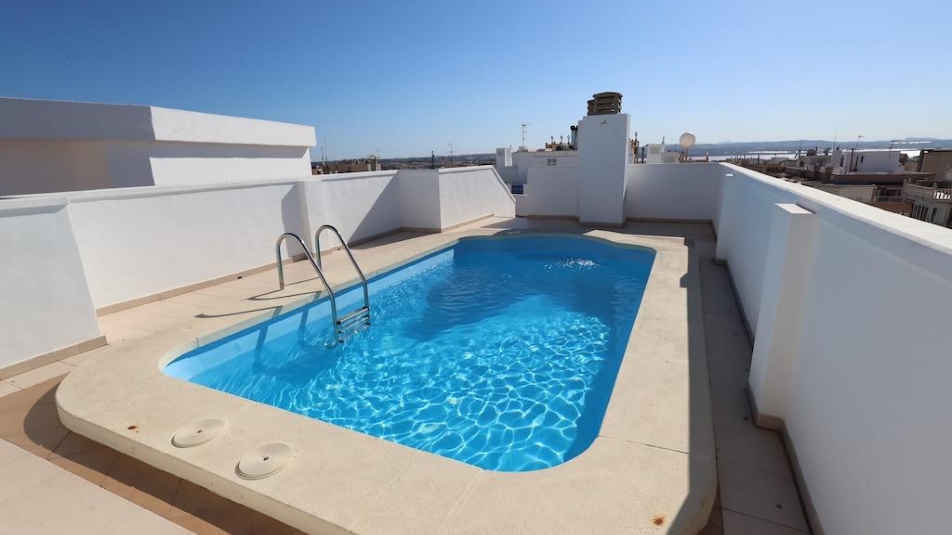 Resale - Apartment - Torrevieja - Beachside Torrevieja