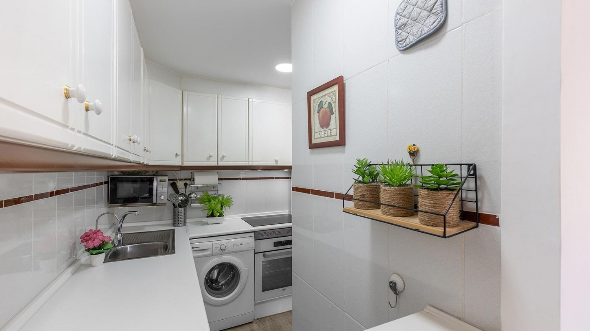 Resale - Apartment - Torrevieja - Beachside Torrevieja