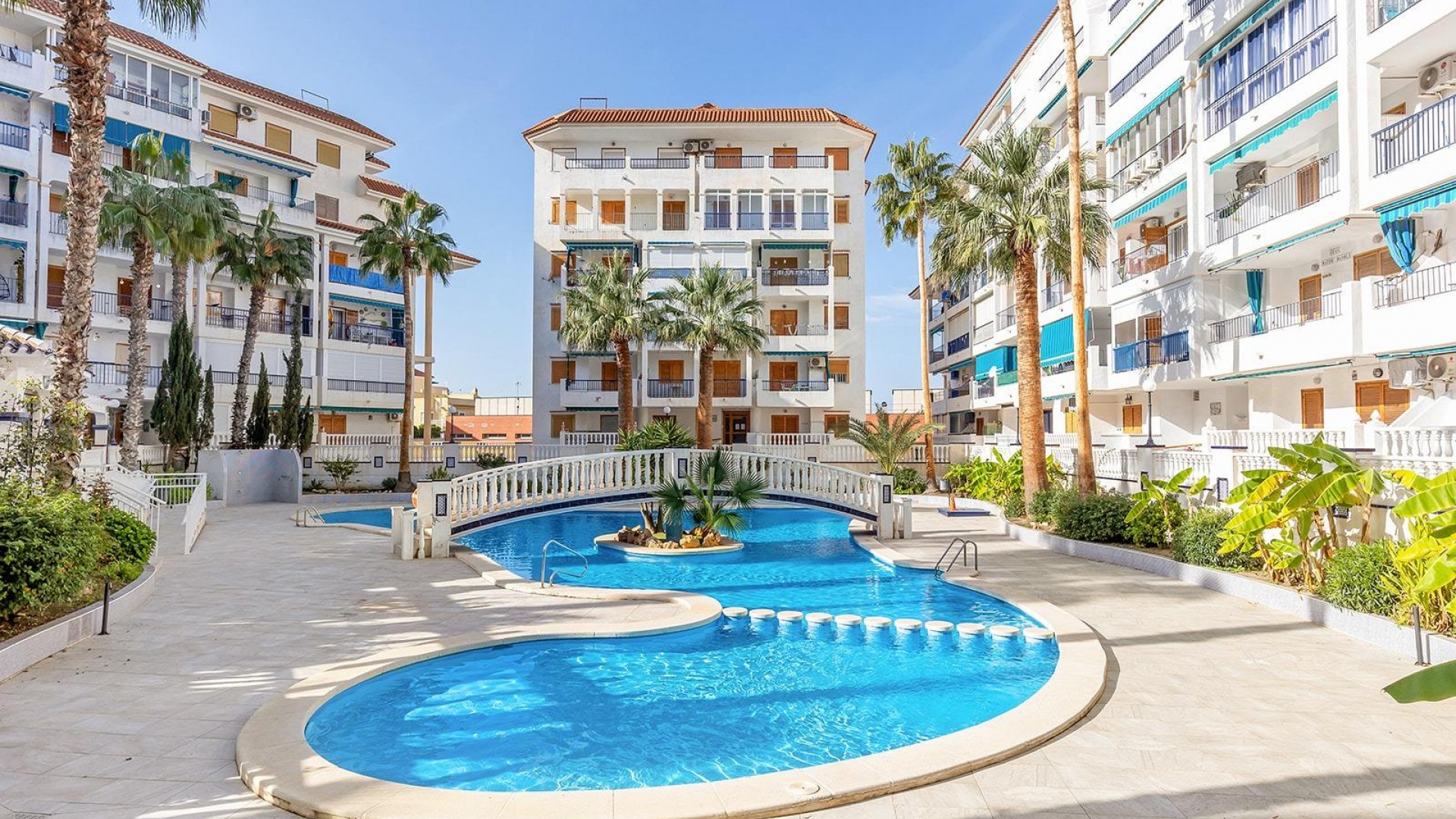 Resale - Apartment - Torrevieja - Beachside Torrevieja