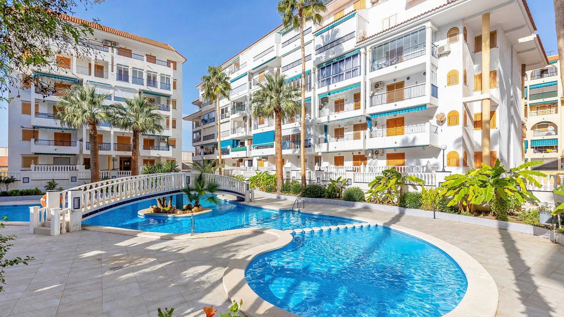Resale - Apartment - Torrevieja - Beachside Torrevieja
