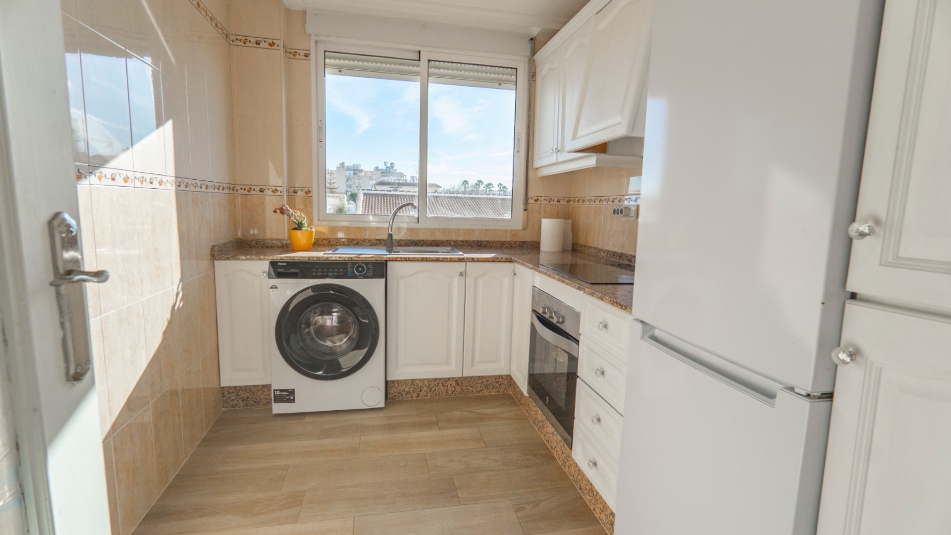 Resale - Apartment - Torrevieja - Beachside Torrevieja