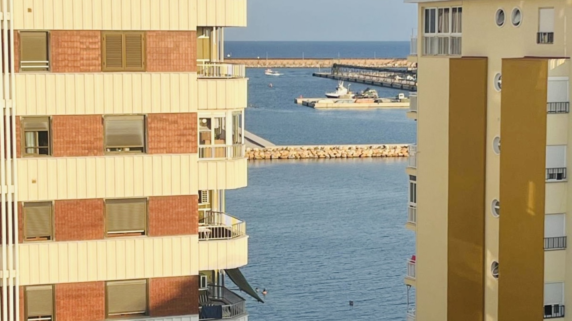 Resale - Apartment - Torrevieja - Beachside Torrevieja