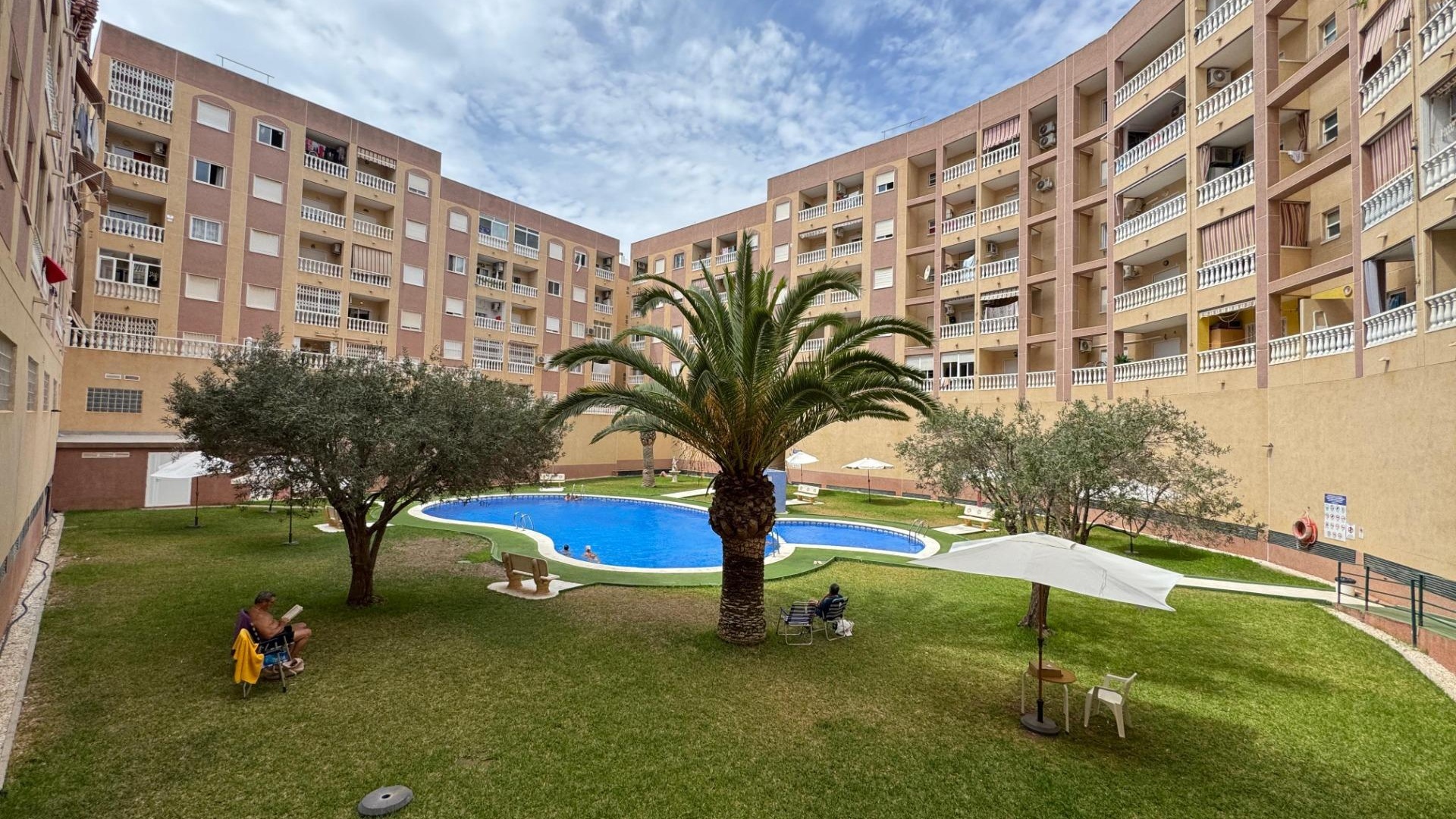 Resale - Apartment - Torrevieja - Beachside Torrevieja