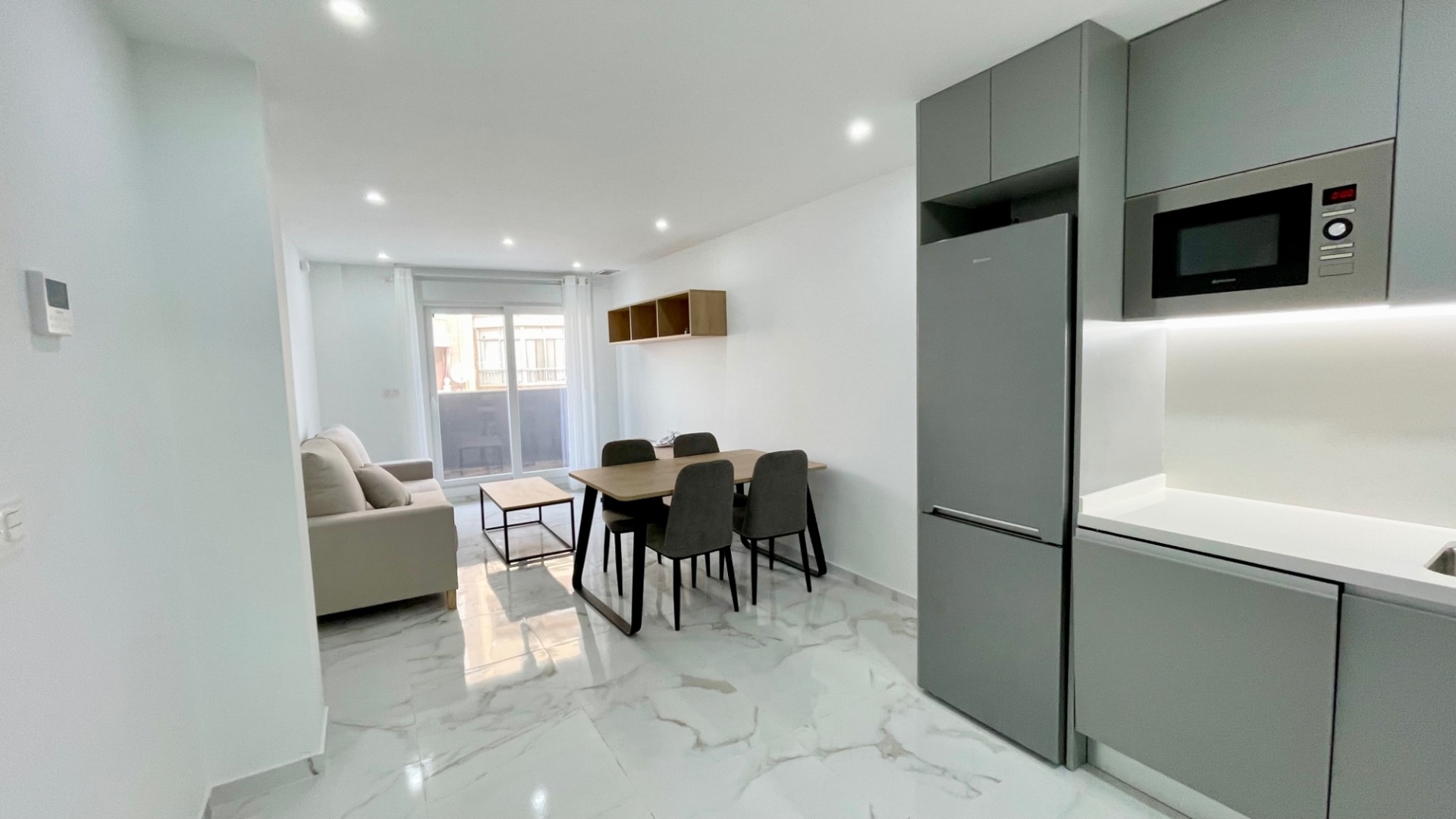 Resale - Apartment - Torrevieja - Beachside Torrevieja