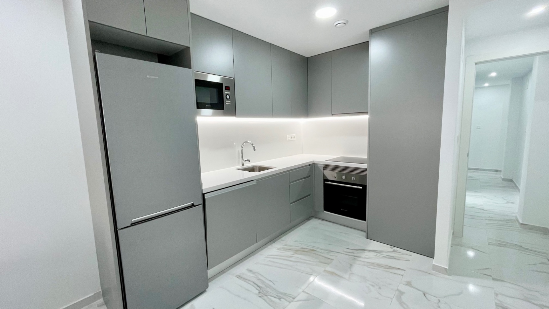 Resale - Apartment - Torrevieja - Beachside Torrevieja