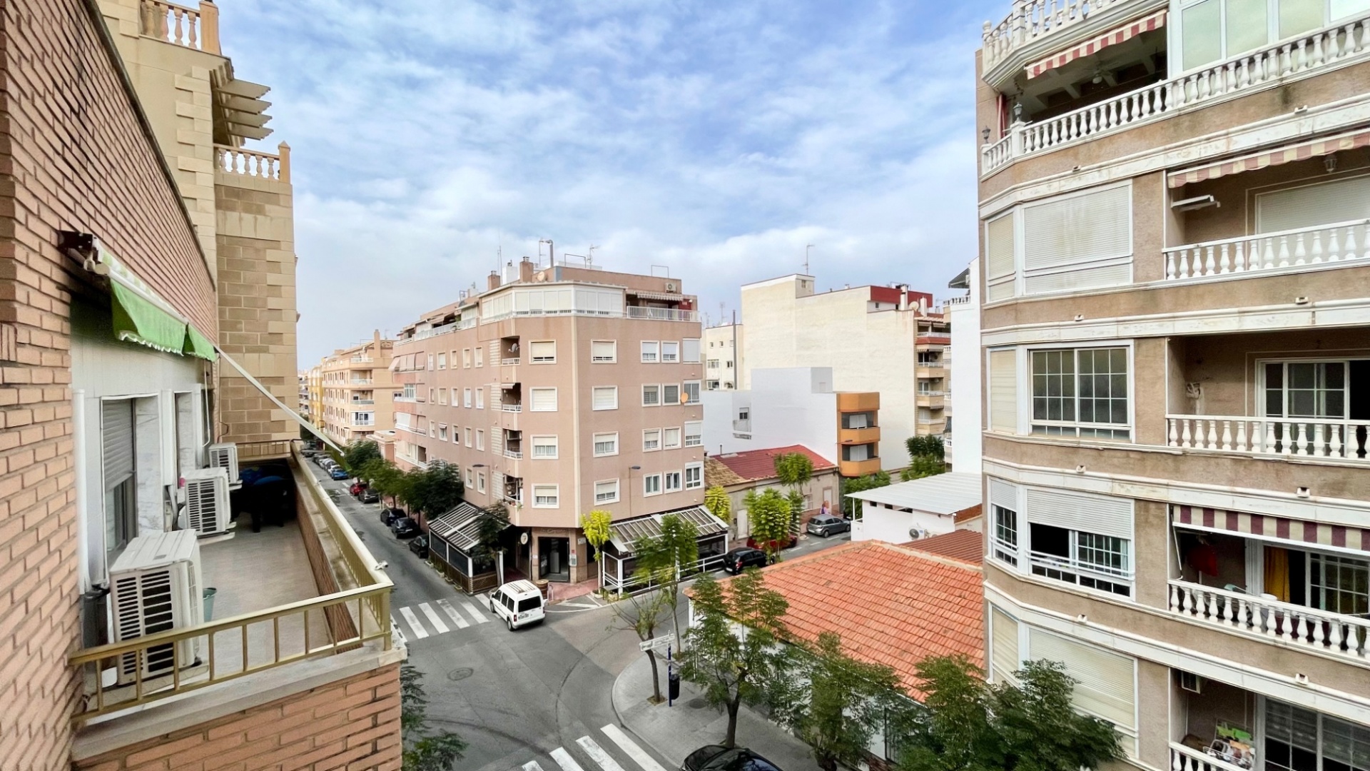 Resale - Apartment - Torrevieja - Beachside Torrevieja