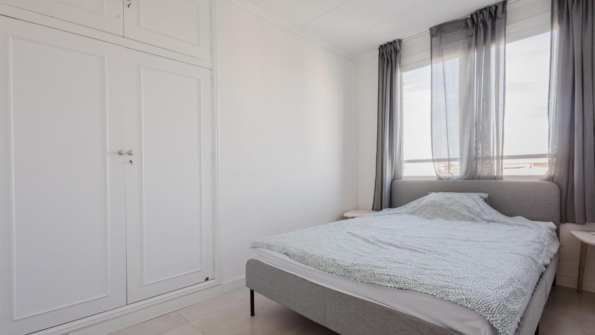 Resale - Apartment - Torrevieja - Beachside Torrevieja