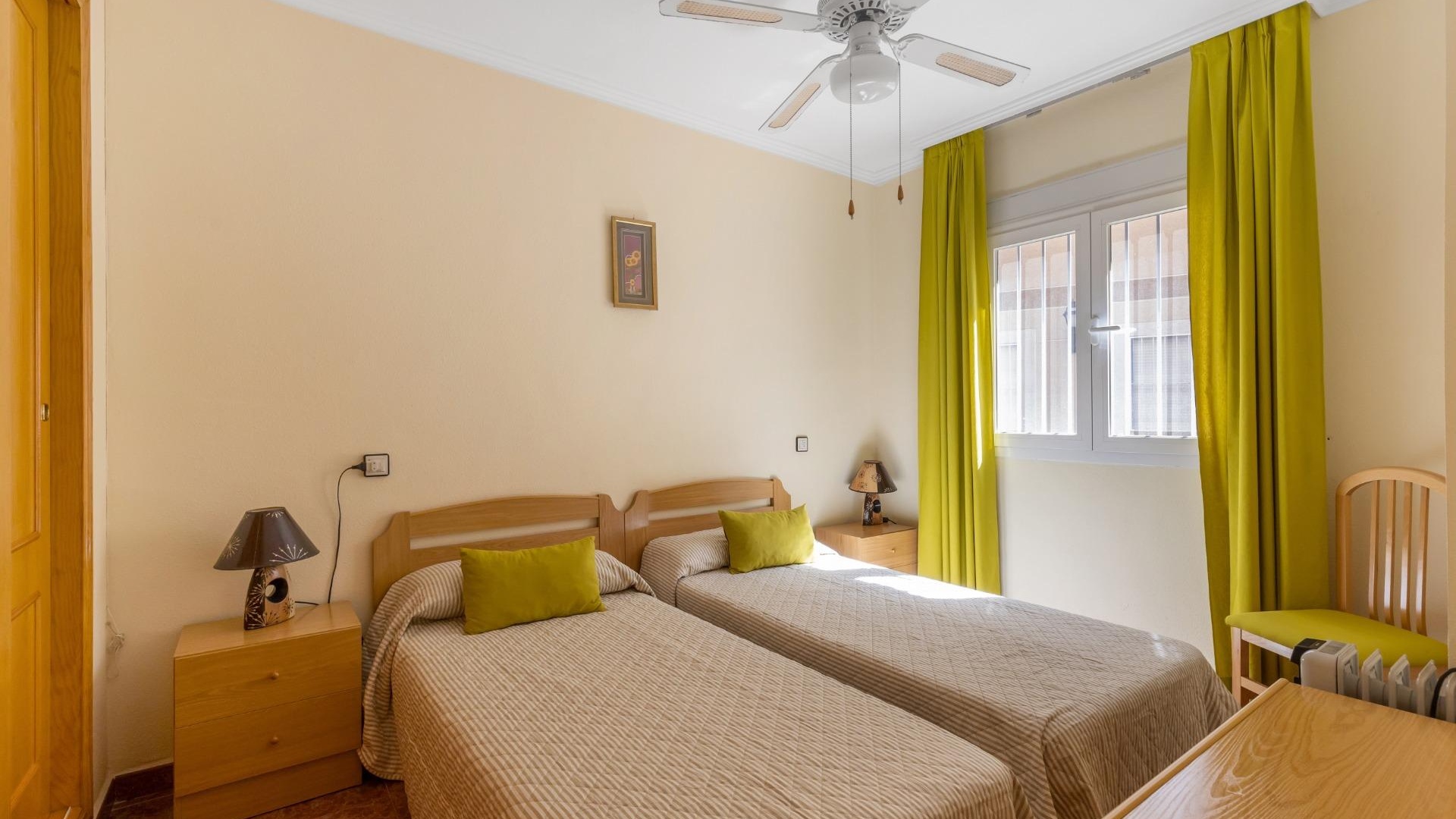 Resale - Apartment - Torrevieja - Beachside Torrevieja