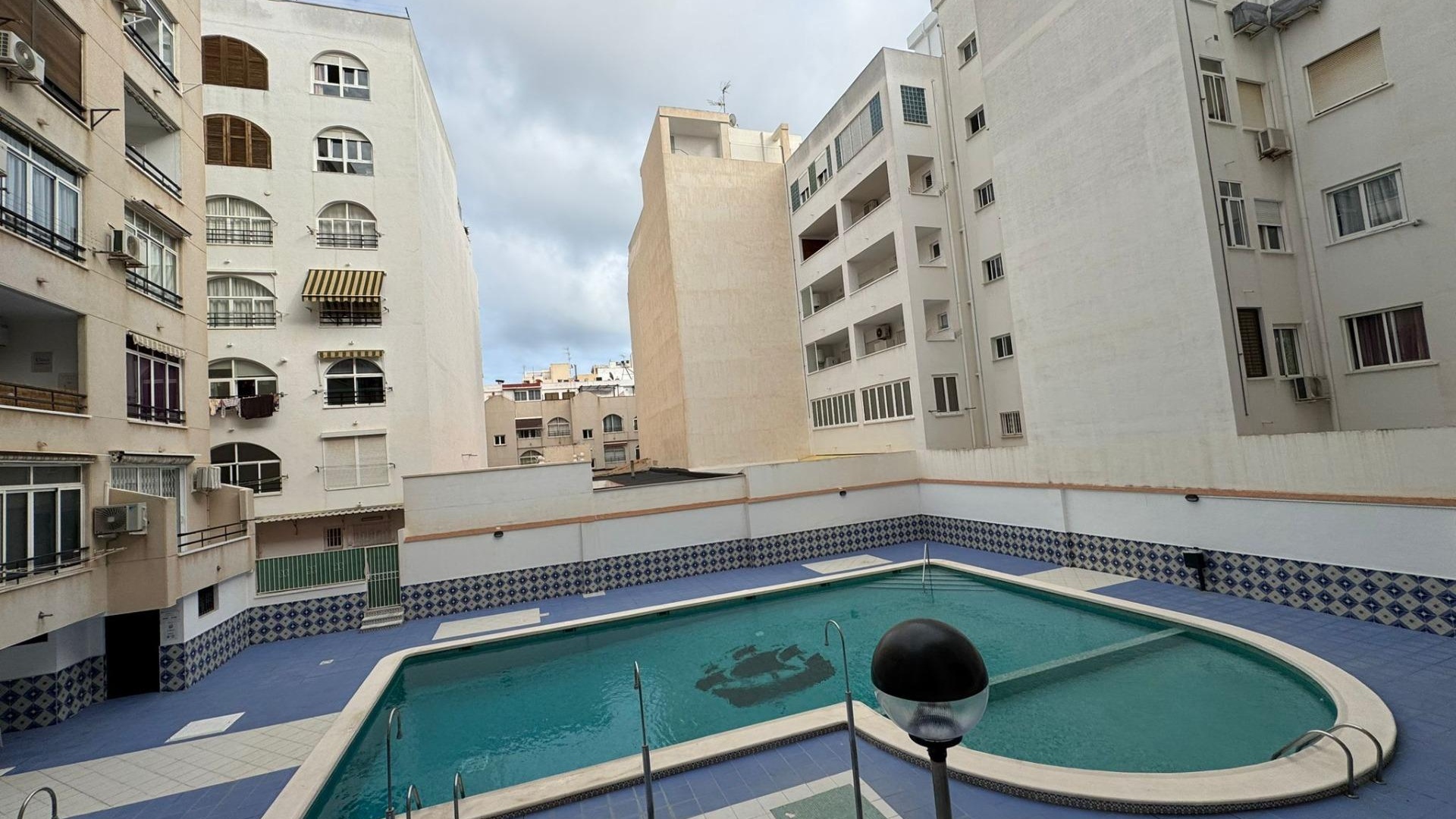 Resale - Apartment - Torrevieja - Beachside Torrevieja