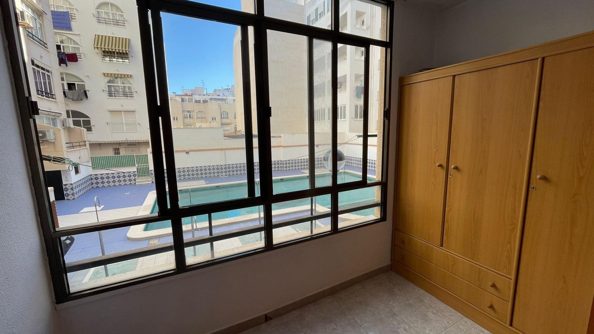 Resale - Apartment - Torrevieja - Beachside Torrevieja