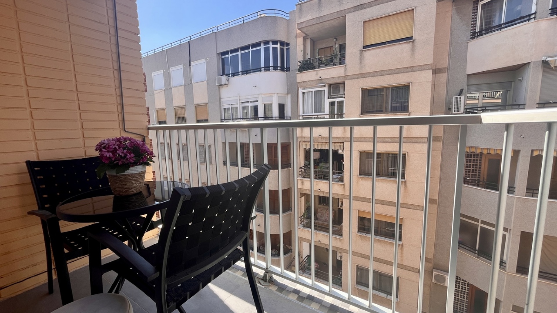 Resale - Apartment - Torrevieja - Beachside Torrevieja