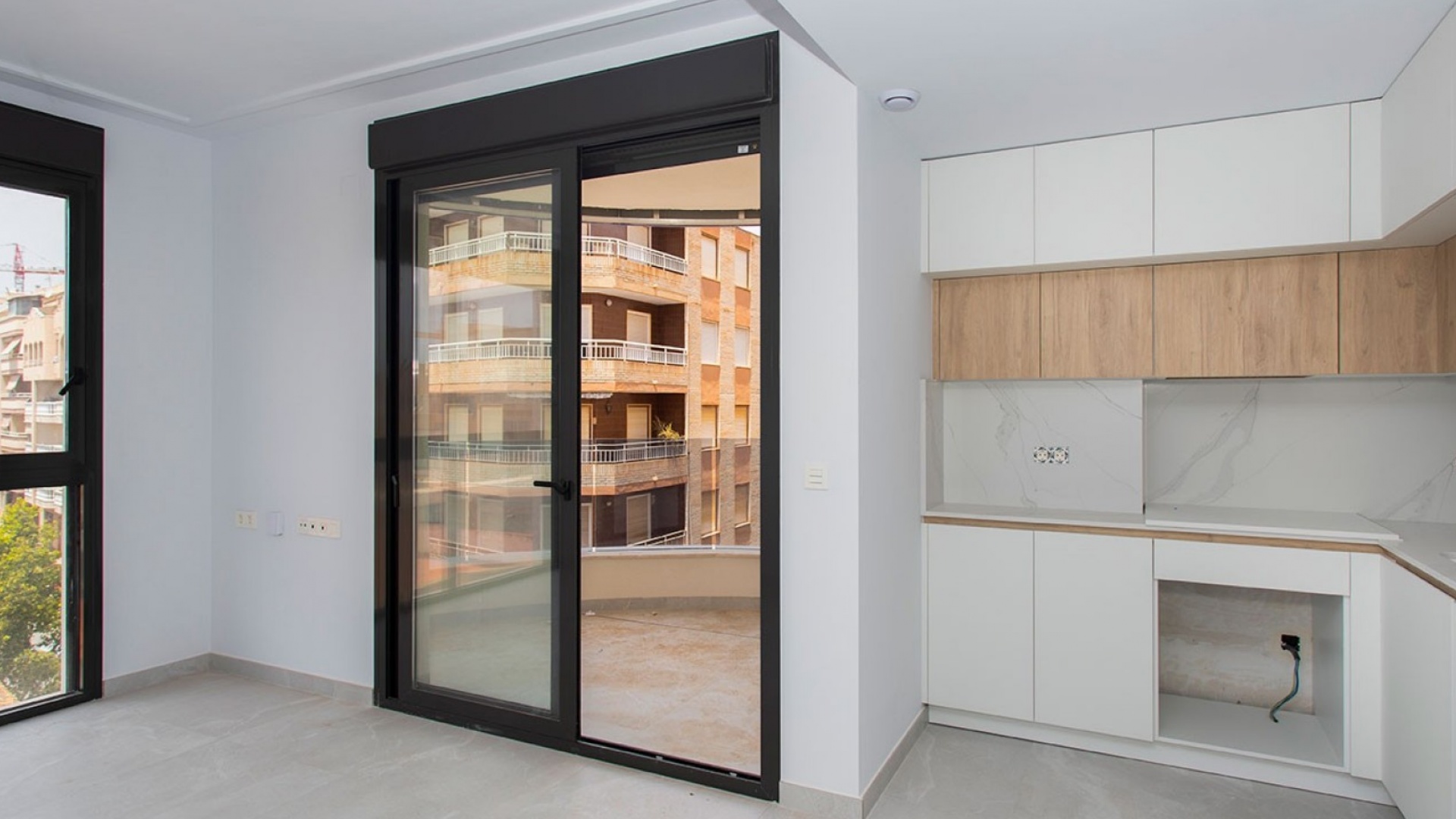 Resale - Apartment - Torrevieja - Beachside Torrevieja