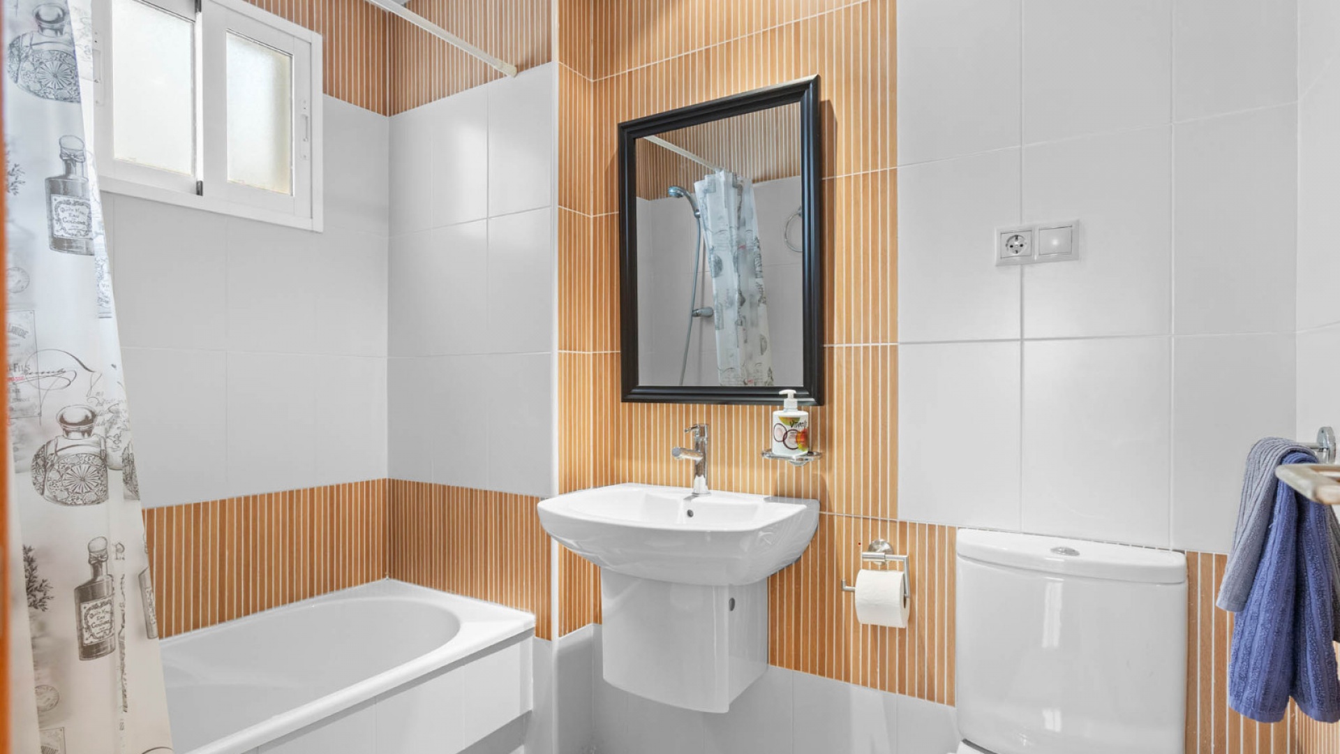 Resale - Apartment - Torrevieja - Beachside Torrevieja