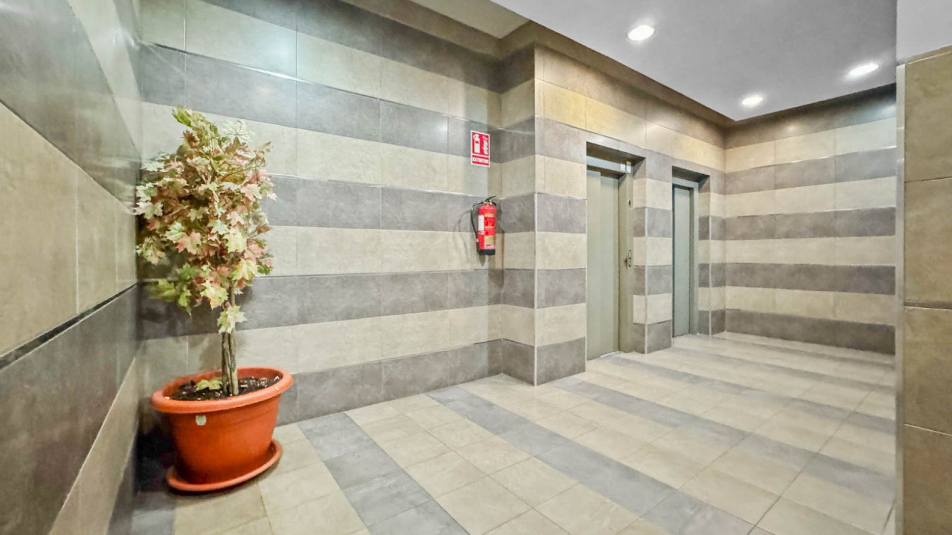 Resale - Apartment - Torrevieja - Beachside Torrevieja