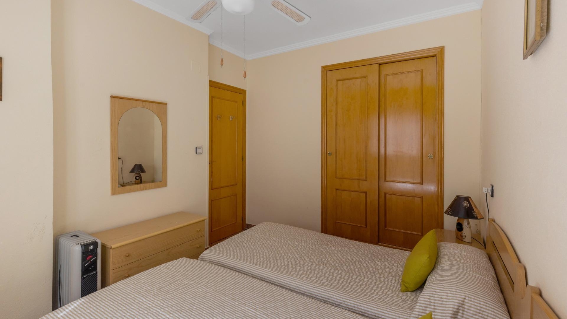 Resale - Apartment - Torrevieja - Beachside Torrevieja