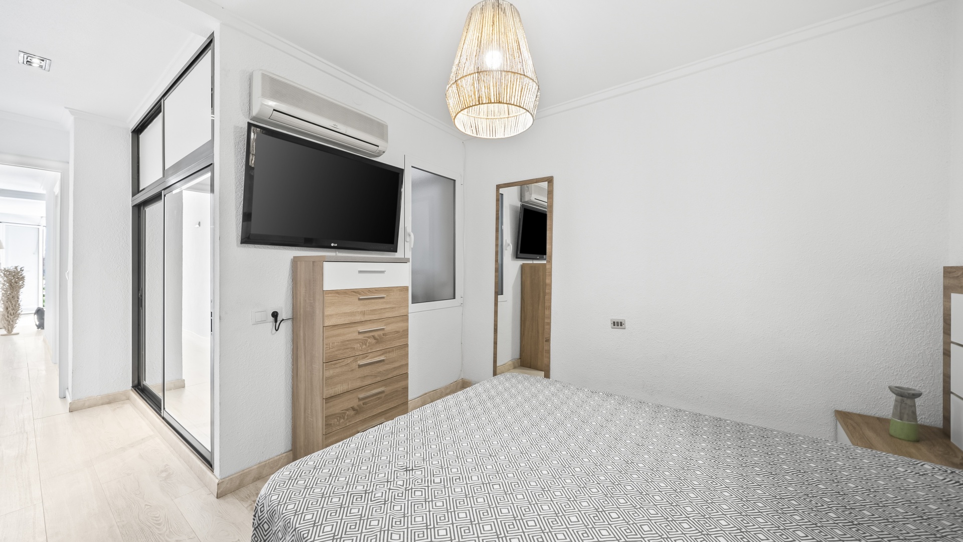 Resale - Apartment - Torrevieja - Beachside Torrevieja