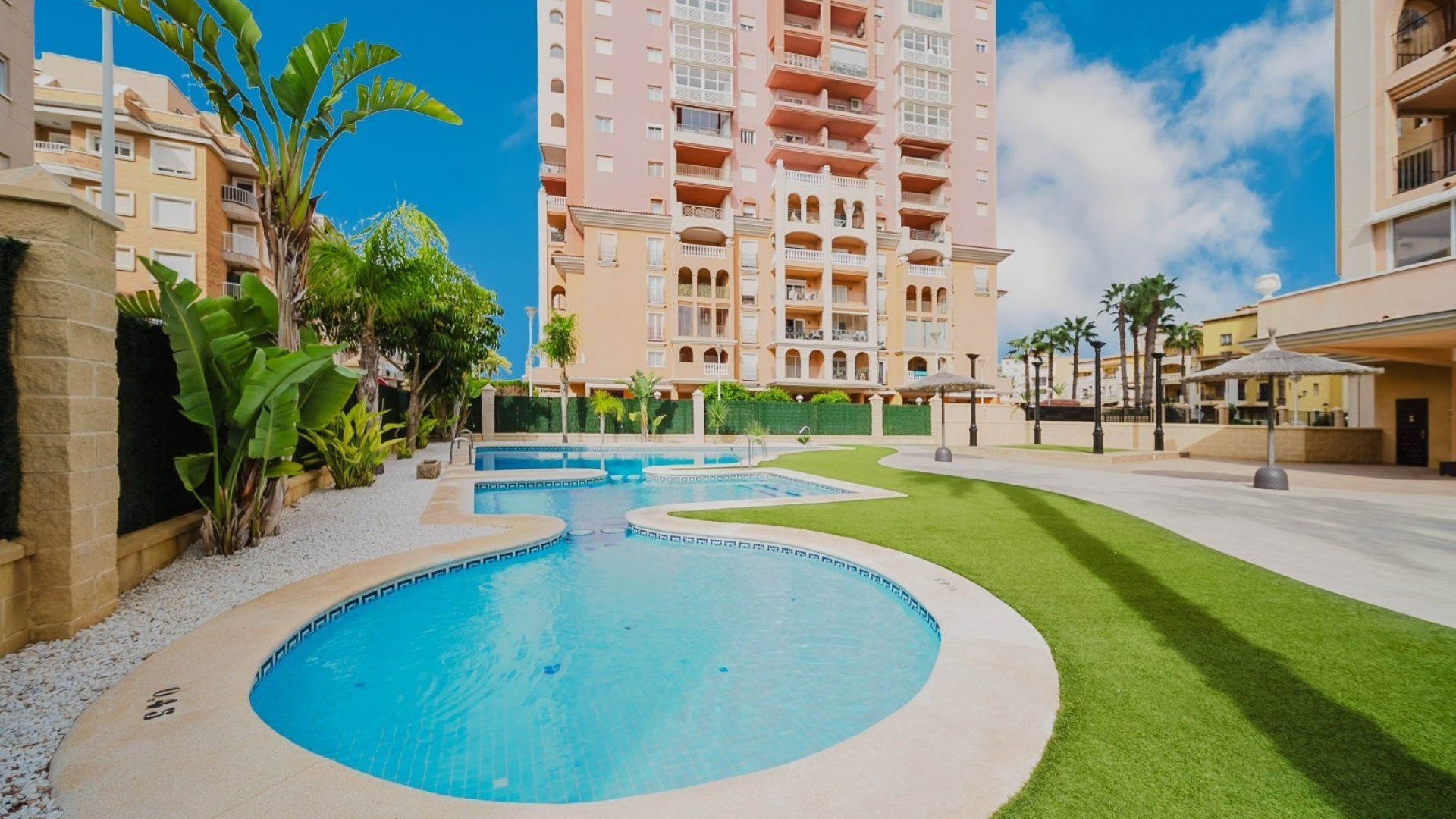 Resale - Apartment - Torrevieja - Beachside Torrevieja