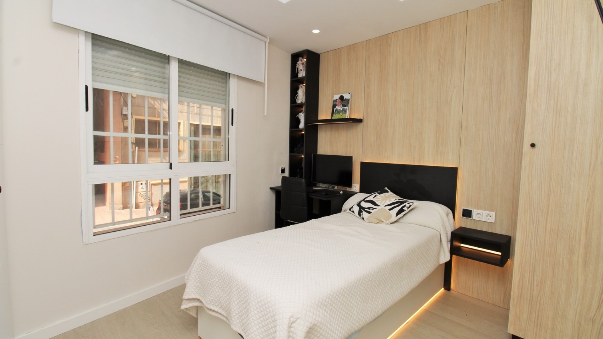 Resale - Apartment - Torrevieja - Beachside Torrevieja