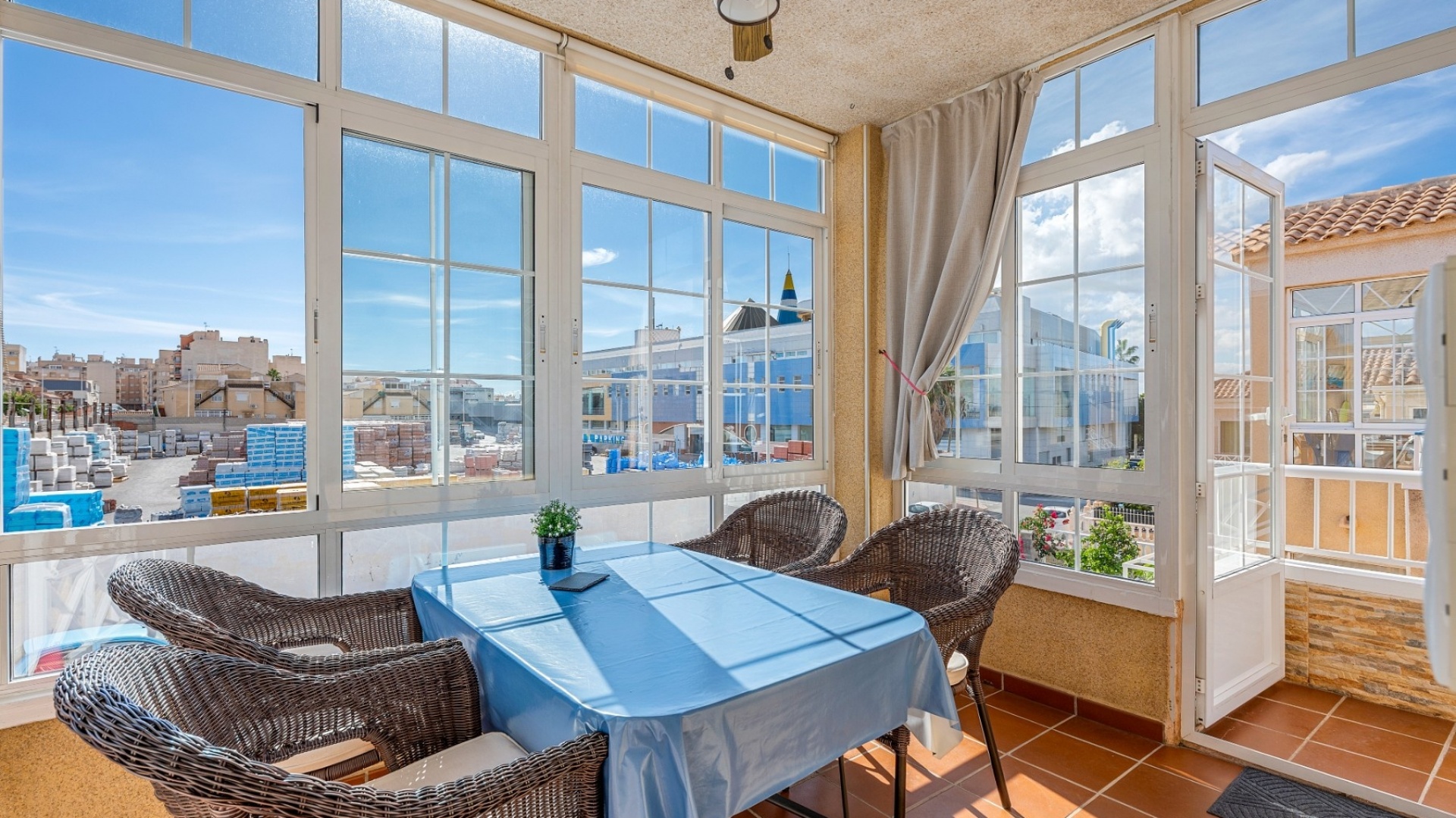 Resale - Apartment - Torrevieja - Beachside Torrevieja