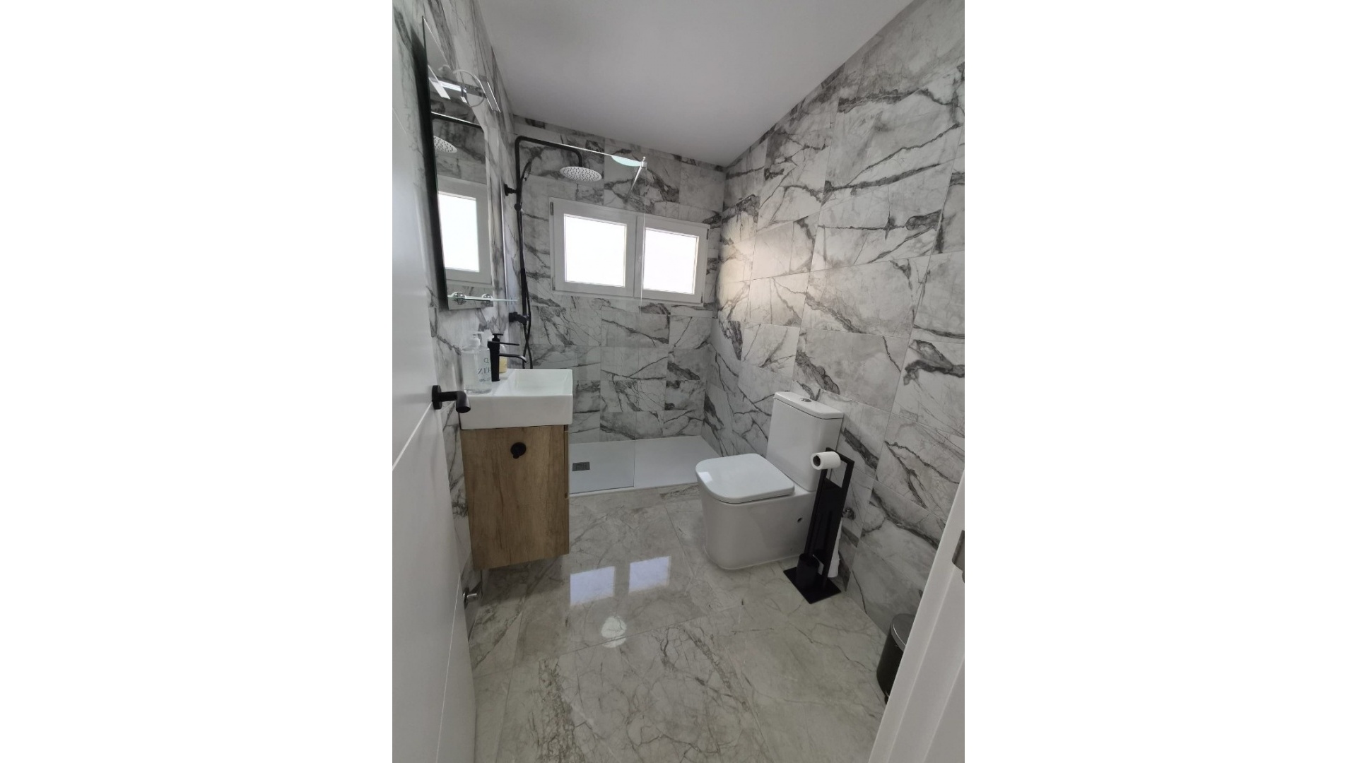 Resale - Apartment - Torrevieja - Beachside Torrevieja