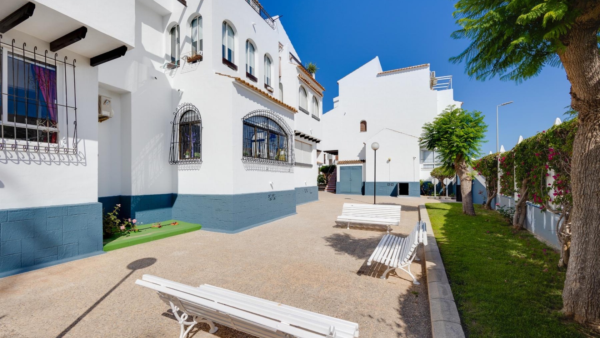 Resale - Apartment - Torrevieja - Beachside Torrevieja